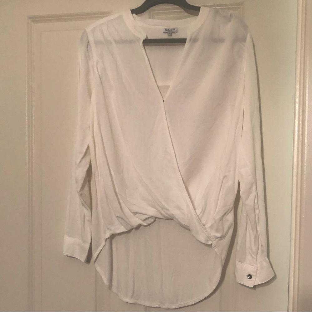 SPLENDID SURPLICE TOP NWOT